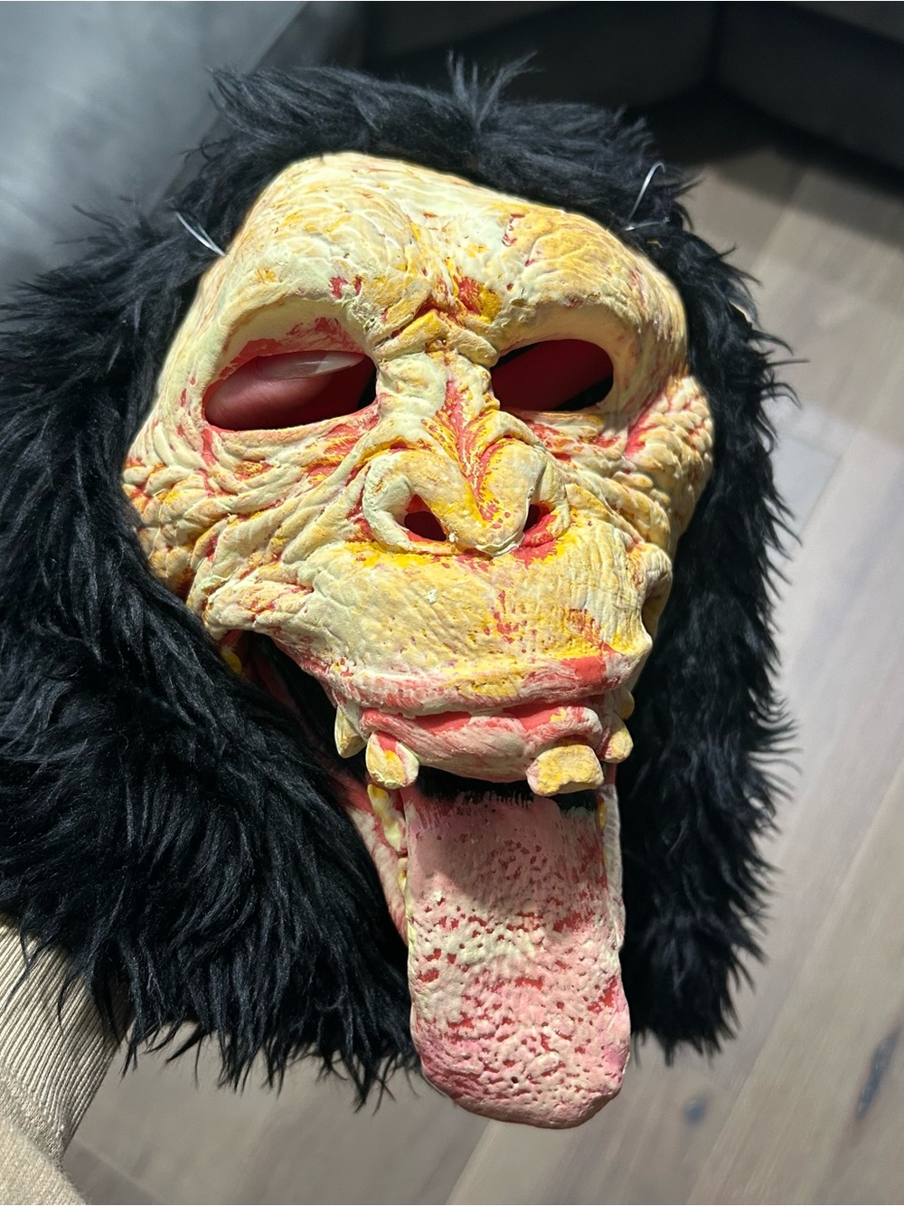 Hyde and eek 2014 glow in the dark gorilla adult mask. NWT(acc1)